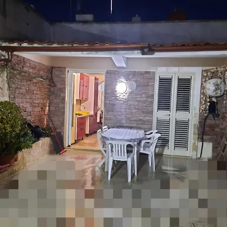 Casa Gianluca 40 Mt Dalla Spiaggia * بونتا بروسسيوتو